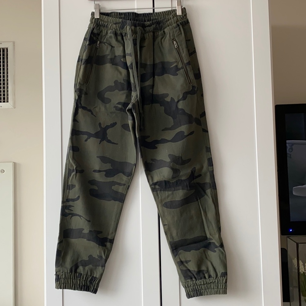 TnA camo joggers